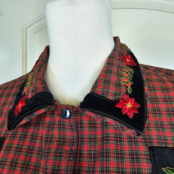 VNT Quizz Again Plaid Velvet Quilted Embroidered Accent Xmas Top Size M - Picture 5 of 11